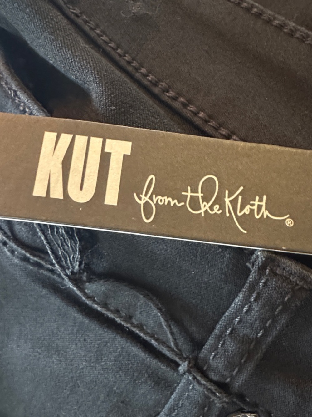 Kut from the Kloth Black Carlo Ankle Crop Jeans 20W NWT - Picture 6 of 6